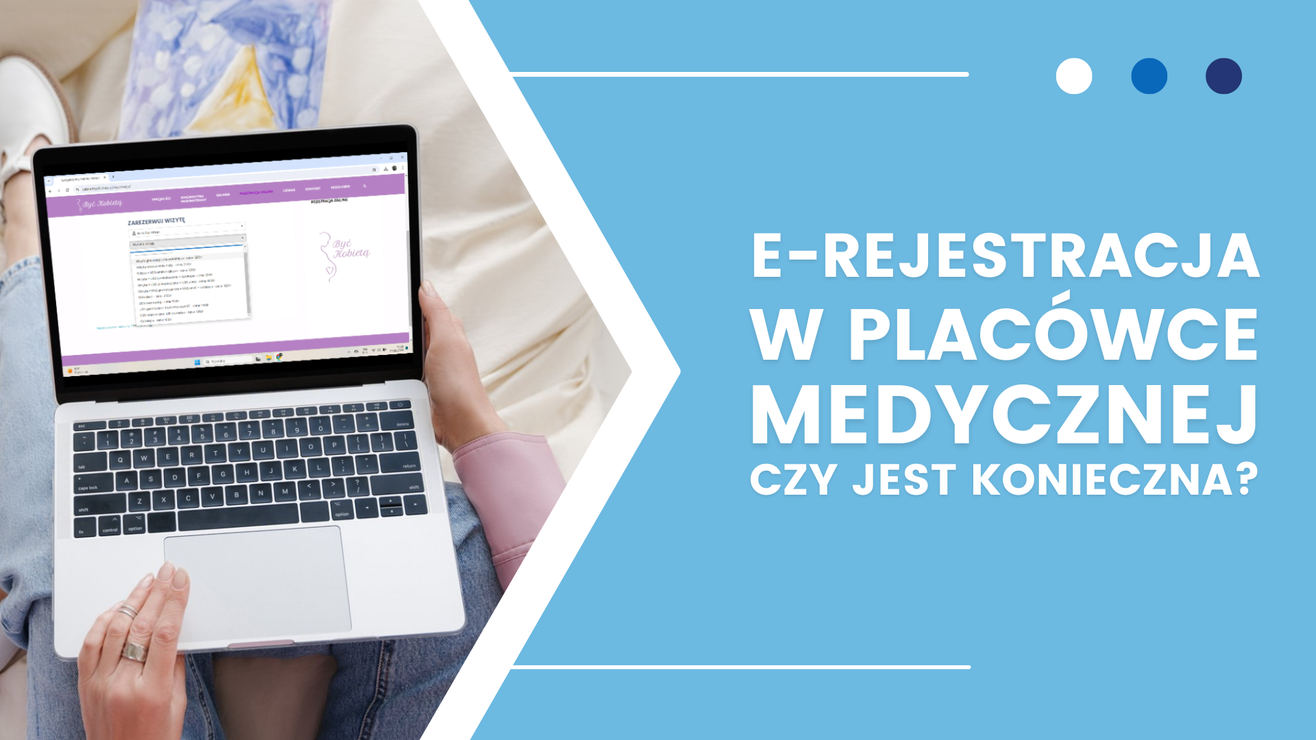 Osoba używająca laptopa do e-rejestracji w placówce medycznej, z pytaniem o konieczność.