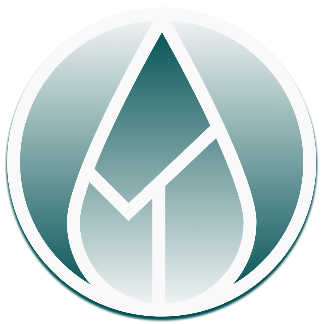 Logo ze stylizowanym liściem w kształcie kropli na zielono-szarym gradientowym tle.