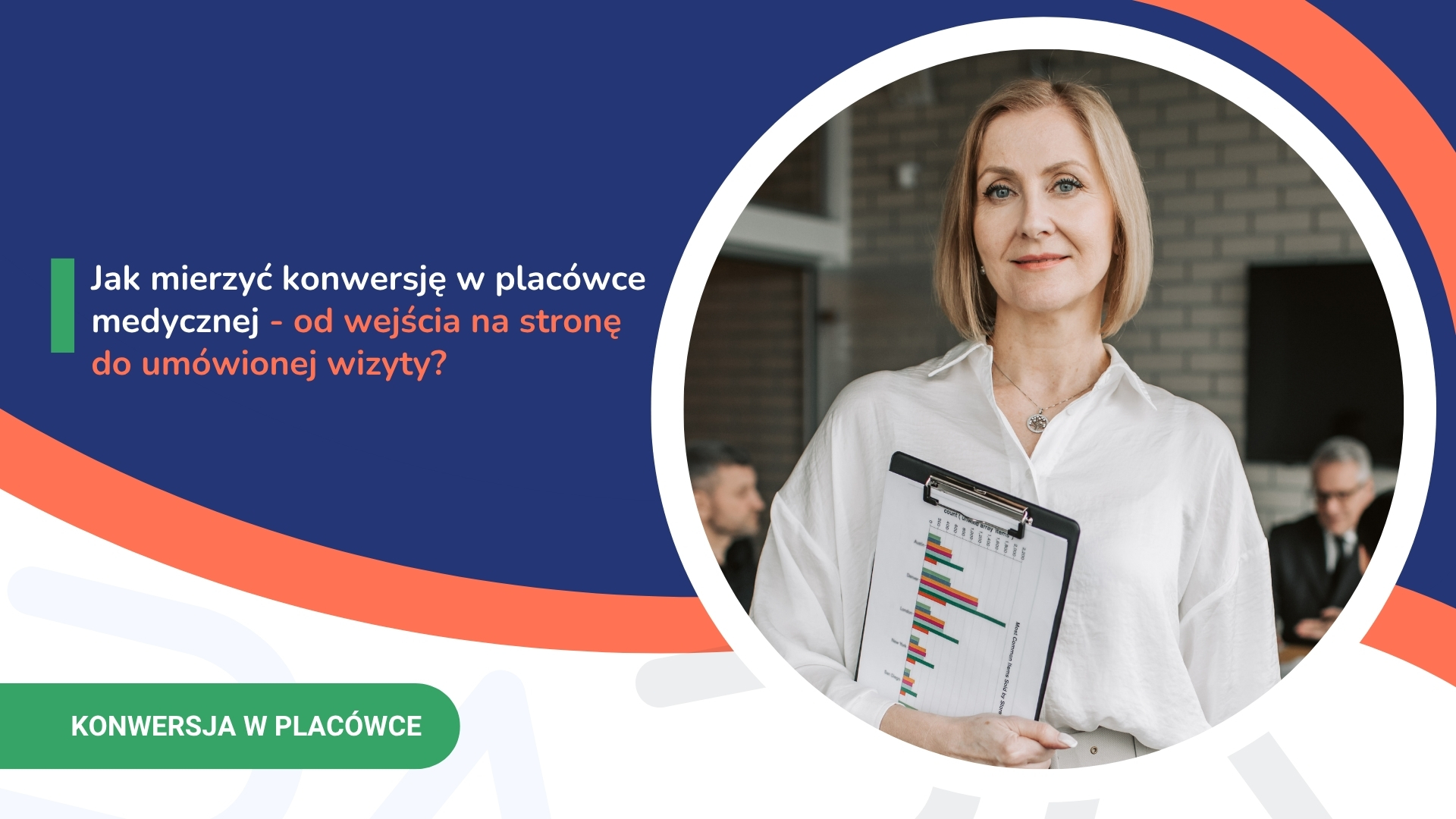Kobieta w białej koszuli trzyma dokumenty w teczce na tle grafiki biurowej z okrągłą ramą.